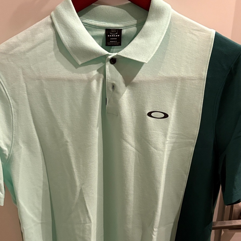 Oakley Men's Light Green Polo Shirt